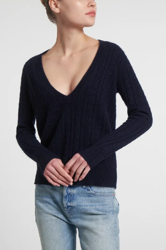 BEGONIA TopRetro Knit Tops