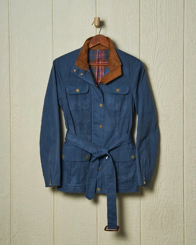 Bomber JacketsWomen’s Aberdeen Jacket in Navy Waxed Canvas