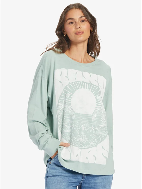 Pocket T-ShirtsWomen's Surf Tropics Oversized L/S T-Shirt